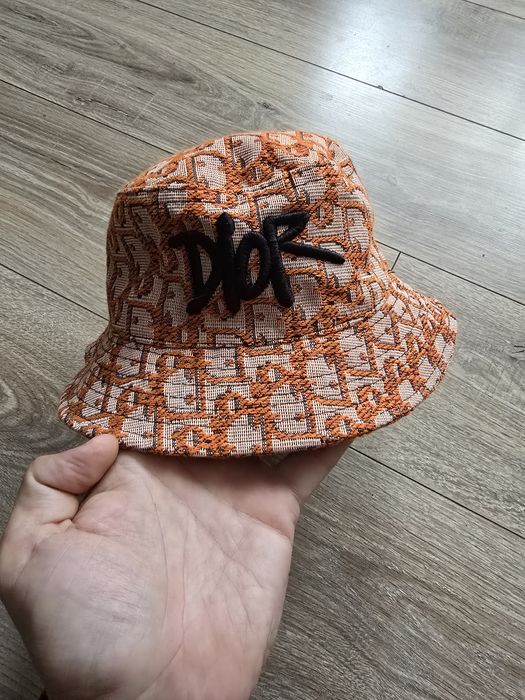 Продам монограмну панаму DIOR