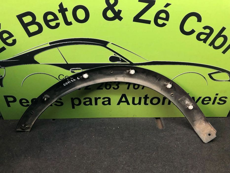 Opel Corsa C - Friso Guarda Lamas Tras Esquerdo / Direito - Z497