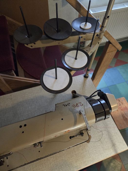 Швейна промислова машина Pfaff