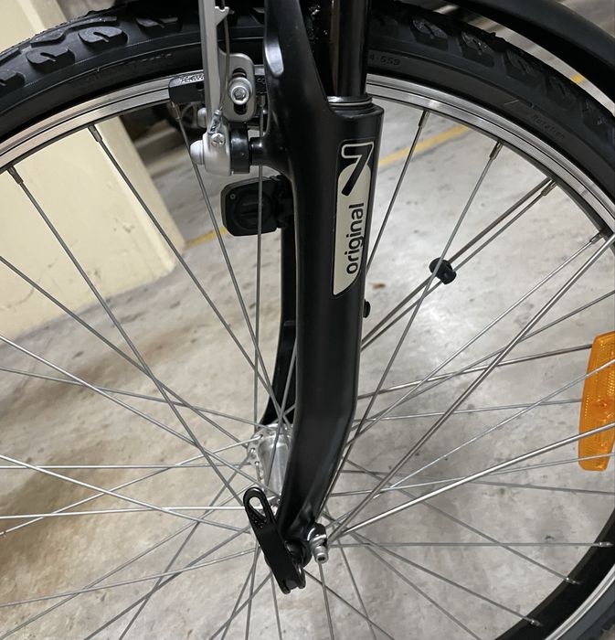 Bicicleta Senhora B-TWIN com vários acessorios