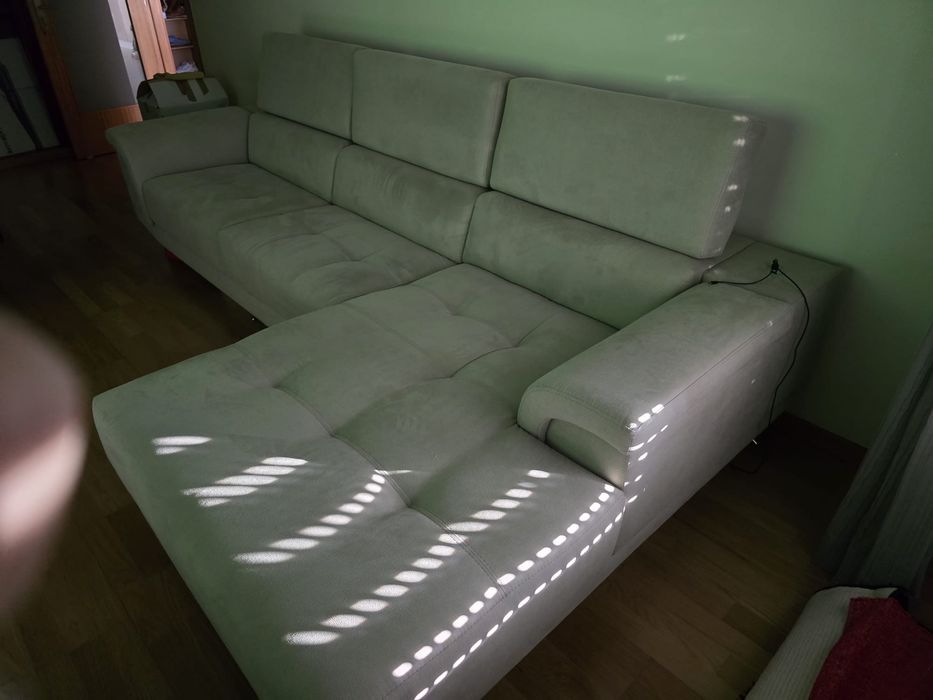 Sofá completamente novo