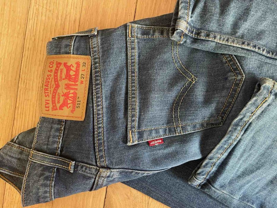 Джинси Levis S розмір