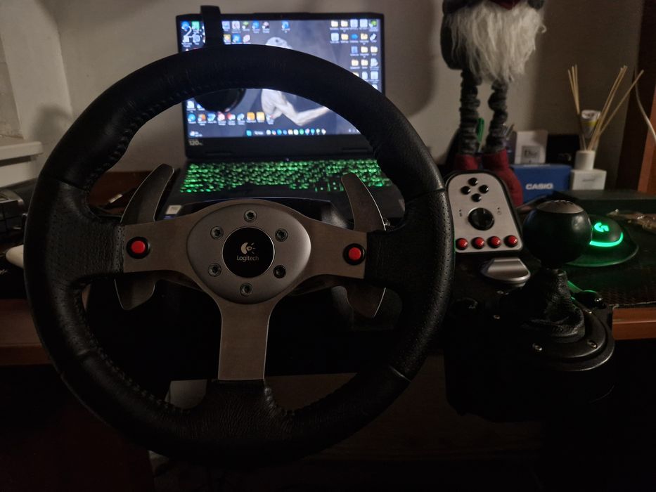 Ігровий руль Logitech G25