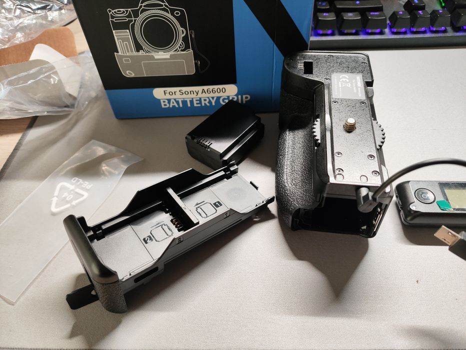 Battery Grip Neewer para Sony A6600 + comando remoto
