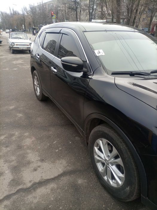 Продается автомобиль Ниссан Х-ТР