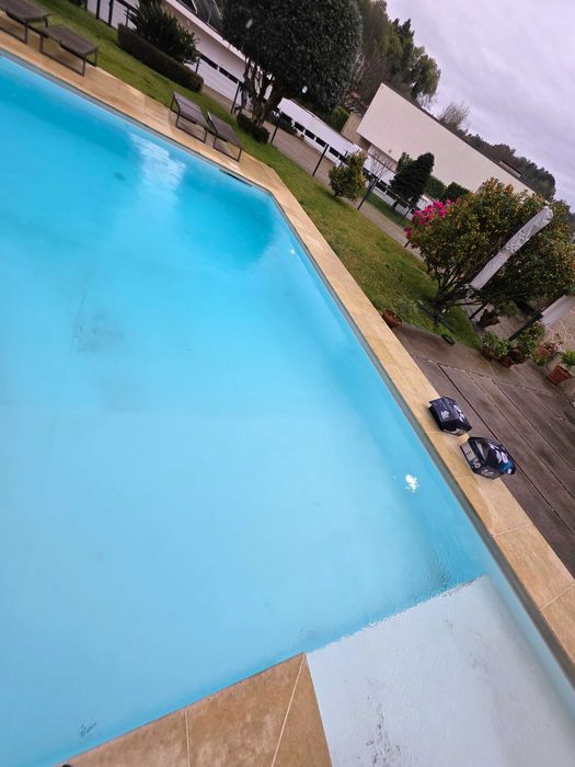 Faço jardins e manutenção de piscinas