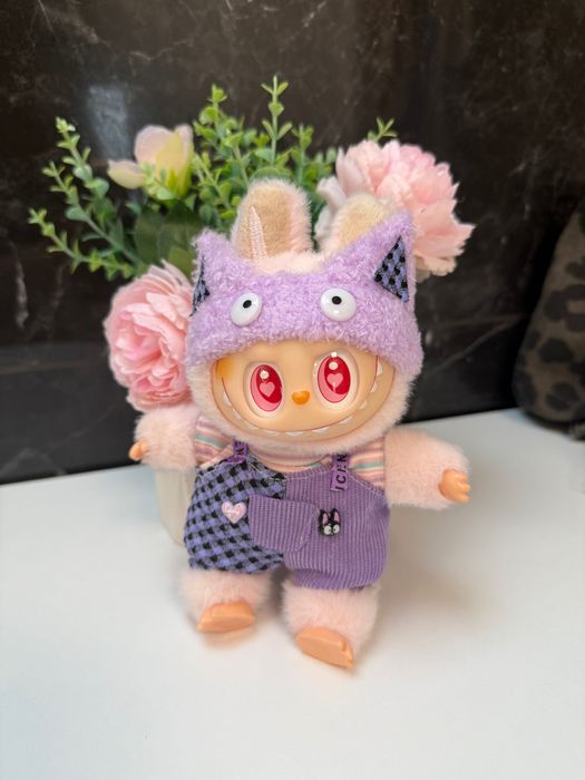 Labubu fioletowy komplet czapka z uszkami koszulka ogrodniczki NOWY