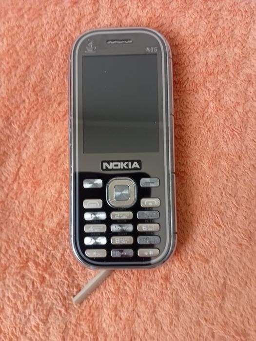 Кнопочный телефон Nokia M65