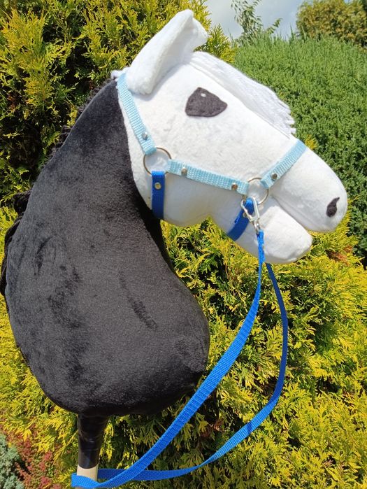 Czarny konik hobby horse