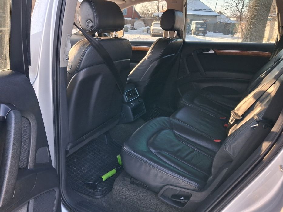 Продам Audi Q7 Quattro(без вкладень)