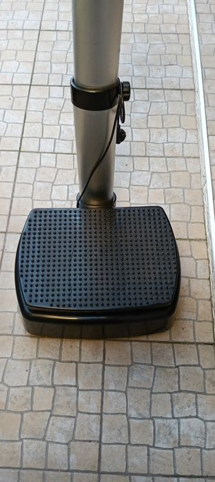 Máquina de ginástica e fitness vibratória