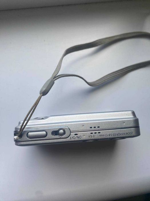 Nikon Coolpix S1