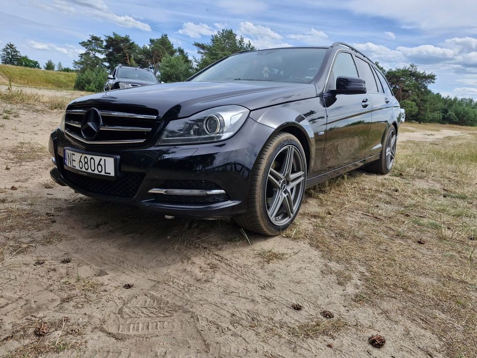 Sprzedam ewentualnie zamienie Mercedesa W 204