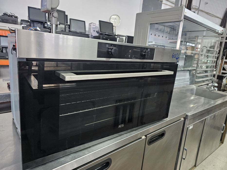 Forno doméstico AEG