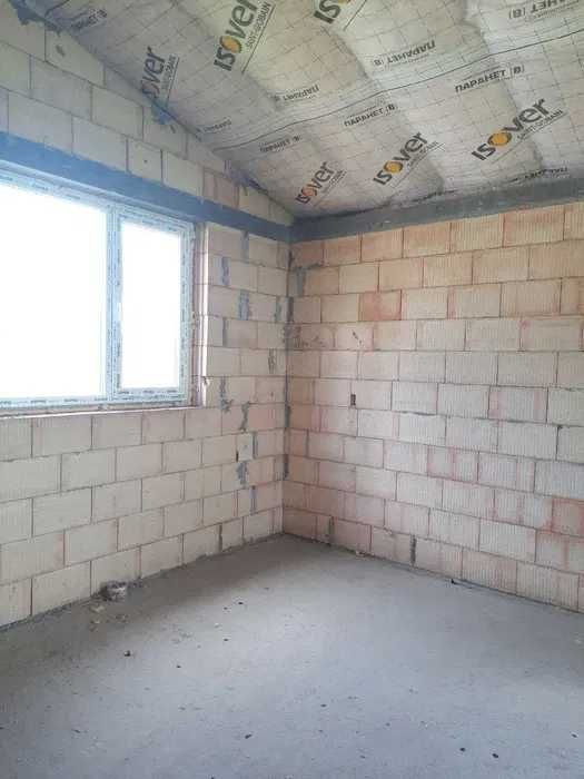 Забудовник. Продам будинок 100 м2. Телефонуйте.