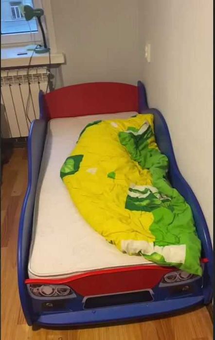 Дитяче ліжко для хлопчика (машинка)