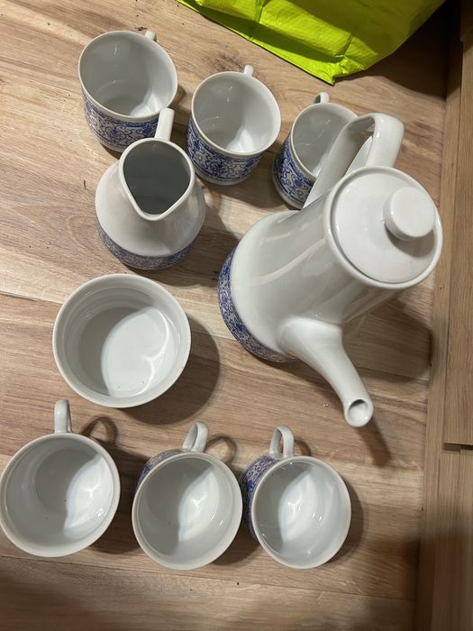 Porcelanowy serwis Chodzież Roman