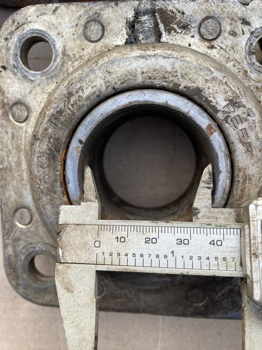 Підшипник FD209/ ST491A Case Корпус з підшипником в зборі