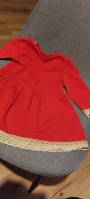 Czerwona sukienka świąteczna