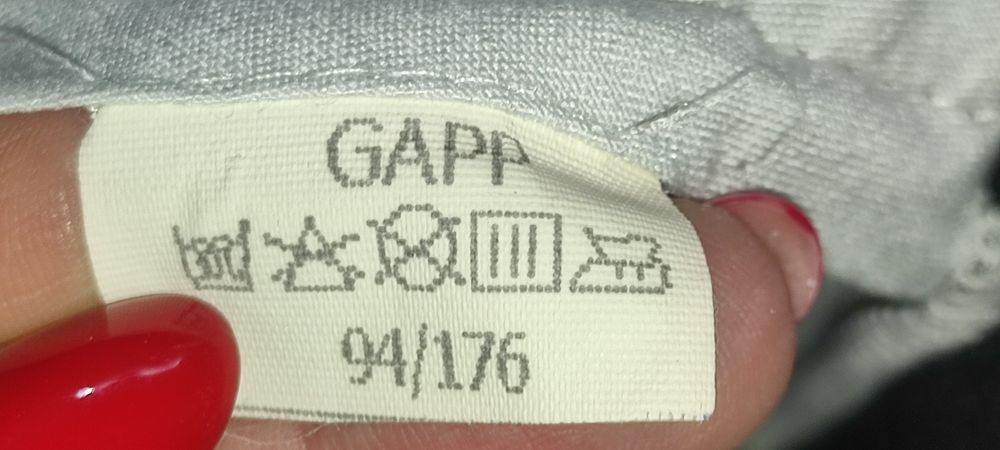 Ładny garnitur Gapp Rozm L -XL. Wzrost 176