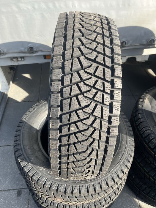 Opony bieżnikowane 215/65/16 4x4 nowe