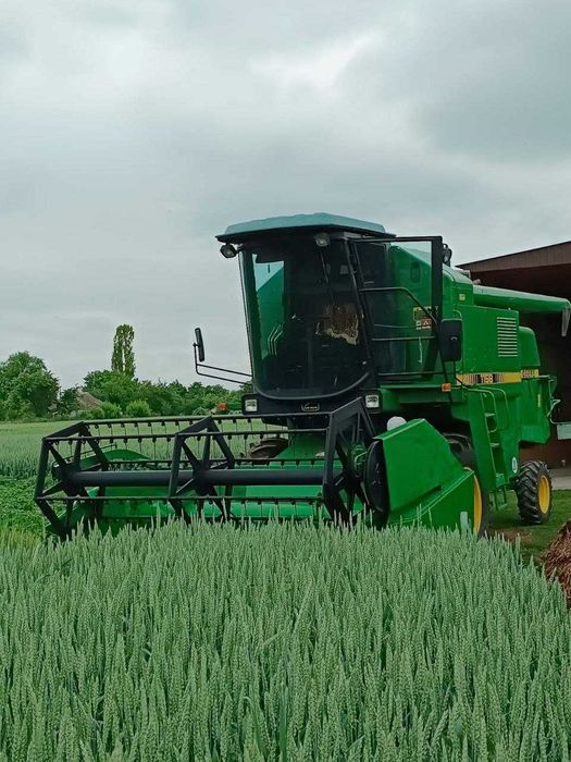 Комбайн John Deere 1158