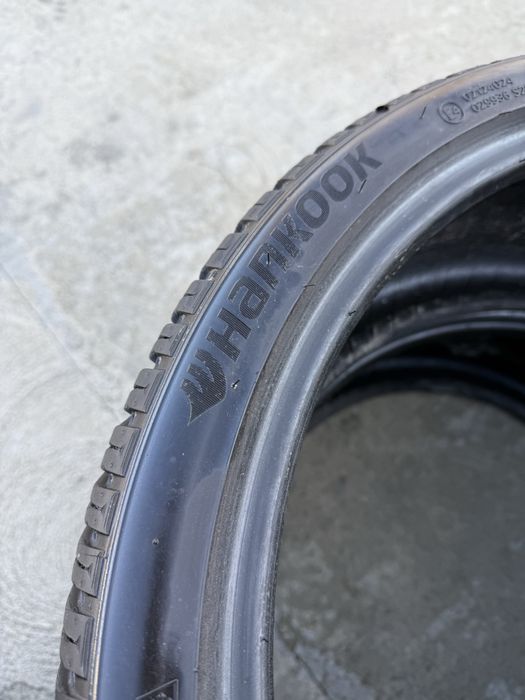 235/35/19 Hankook Kinergy 4S2