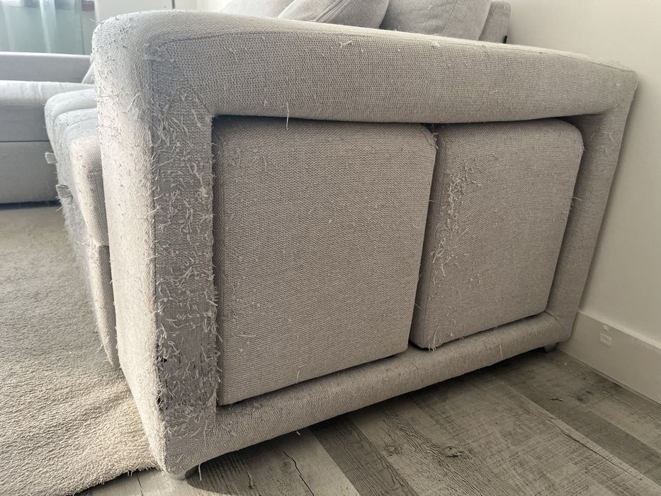 Sofá cama com chaise longue