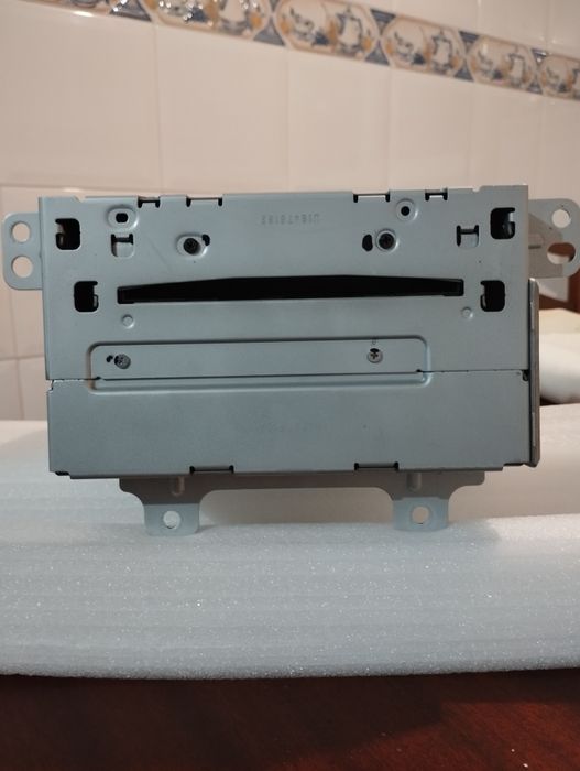 Vendo rádio e painel multifunções Opel Insignia

Painel Rádio CD Mul