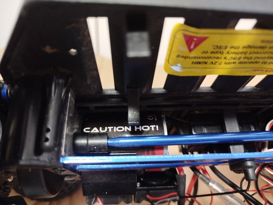 Радіокерована баггі Himoto 1/10 4WD. Шасі під відновлення / запчастини