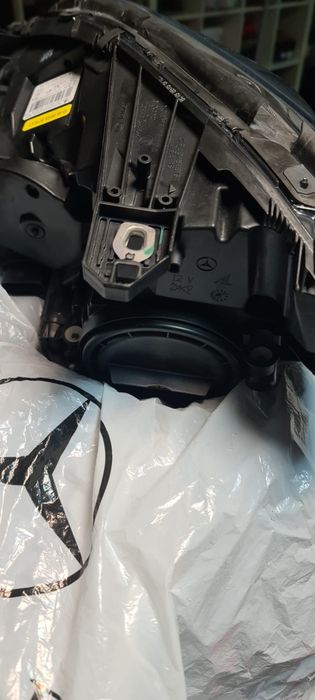 Optica bi-xenon  Mercedes classe B 180cdi 2011