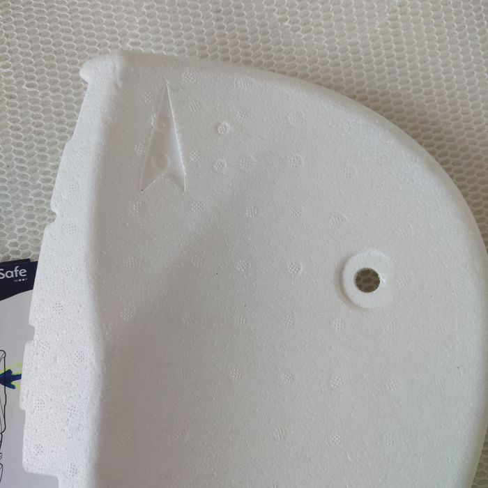 Chart - lewy bok styropianu do fotelika babysafe Chart, który.ma przyc