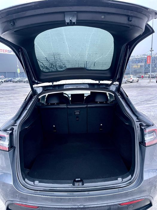 Продається Tesla Model Y Long Range