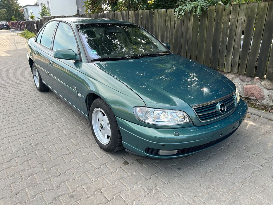 Opel Omega 3.2 Design Edition