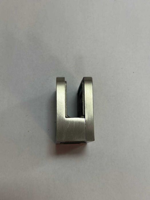 Тримач скла нж S.S.316 під скло 6-10мм з кріпленням до плоскої поверхн