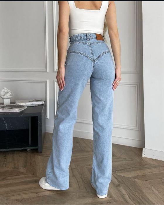 Джинси кльош, широкі