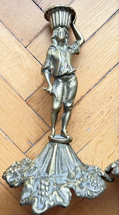 Stare mosieżne świeczniki