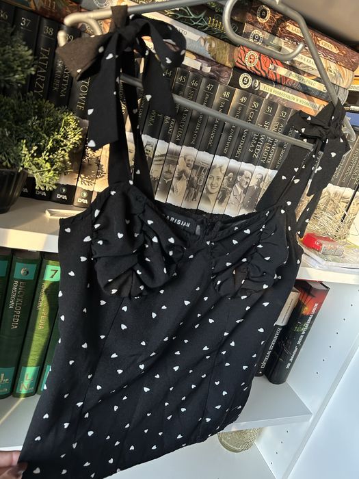 Czarna bluzka w serduszka parisian 38