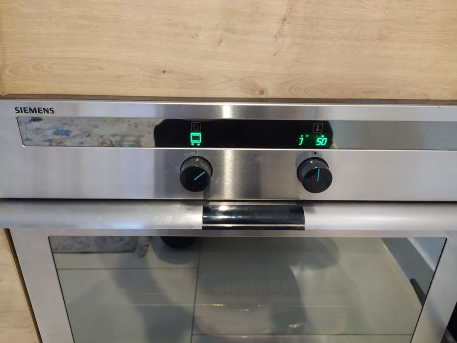 Продам Духова шафа Siemens