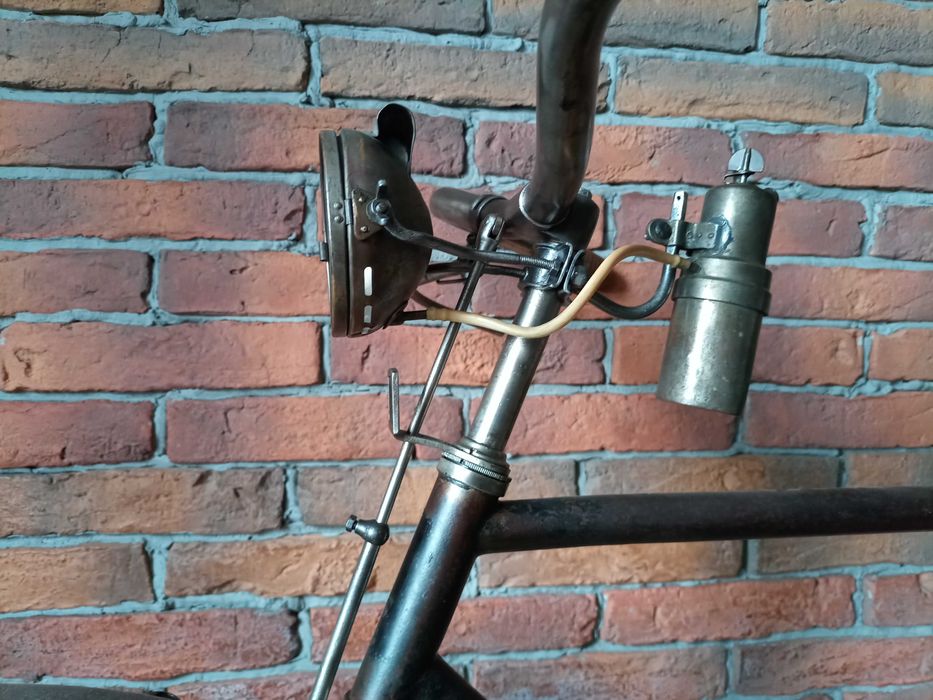 Przedwojenna Zabytkowa Lampa Rowerowa