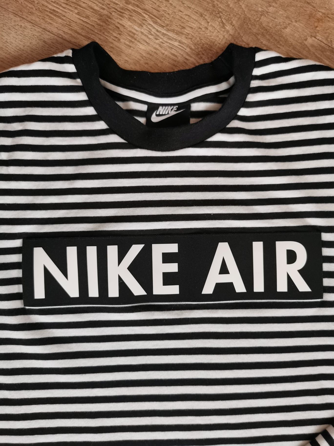Nike air striped long cheap sleeve