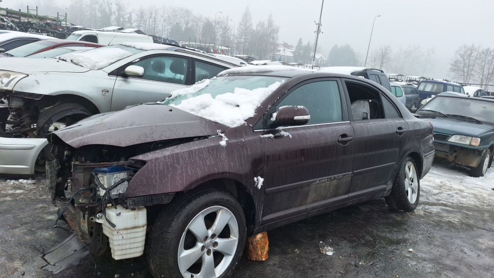 Skrzynia biegow 5 Toyota Avensis T25 1.8 lift Corolla Verso 1zzfe E1Z