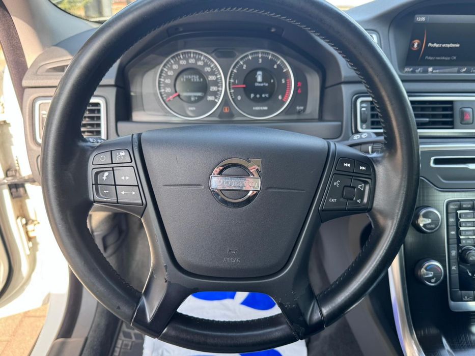 Volvo V70 D3 Automat, Webasto, Hak