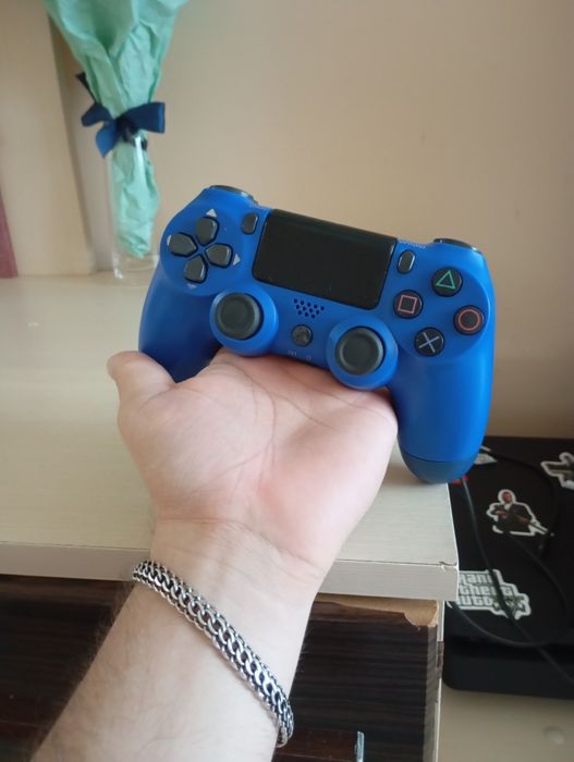 Продам ps4 slim 500gb