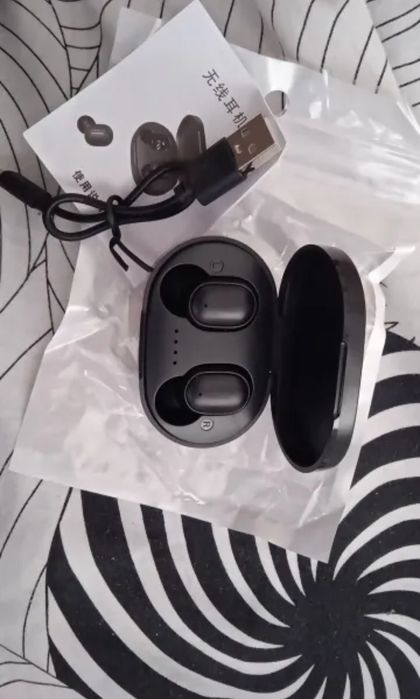 Fones de ouvido novos