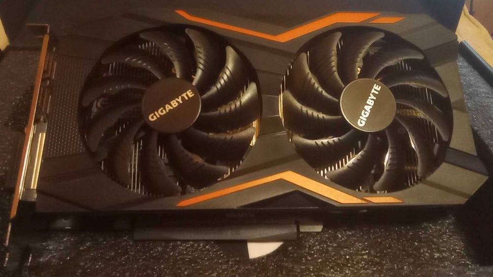 Karta graficzna Gigabyte GeForce GTX 1050 2GB GDDR5 OC Gry FullHD