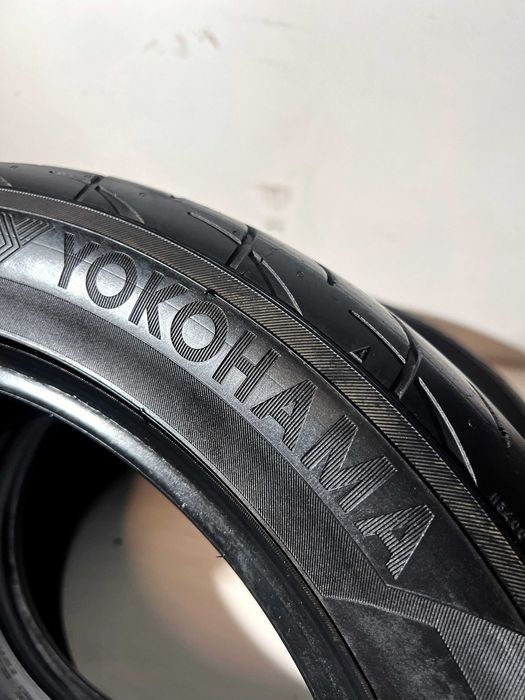 Pneus Yokohama Advan Fleva - 225/50/17 - Como NOVOS