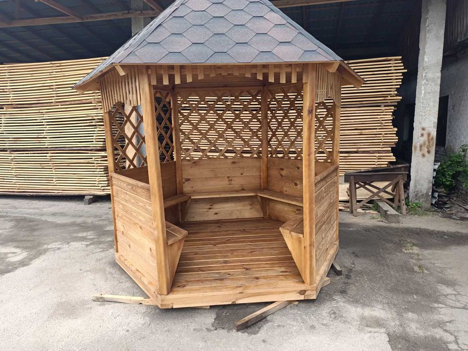 Біседка,  качалі, тераси, ліжка