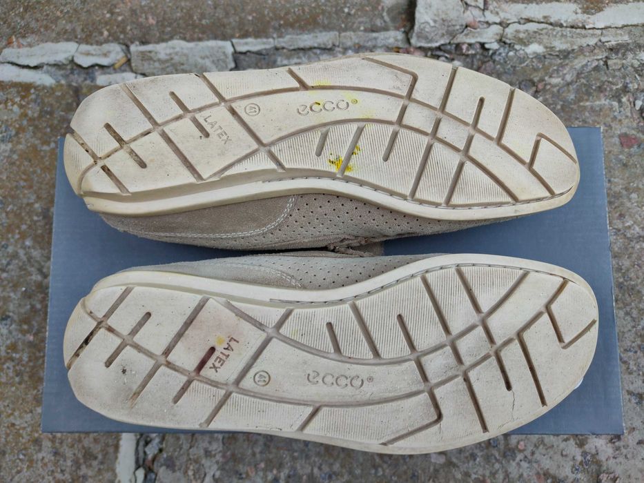 Продам мокасини ECCO CLASSIC moc perf оригінал