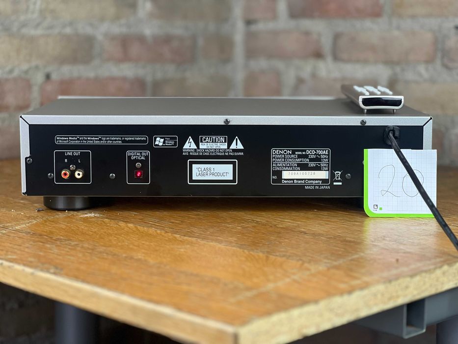 Odtwarzacz CD Denon DCD-700AE srebrny